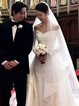 Thành viên hụt của SNSD kết hôn cùng tài tử Kim Dong Wook