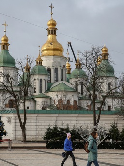 Người Ukraine lần đầu đón Giáng sinh vào ngày 25.12