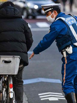 Nhiều tai nạn giao thông, Nhật Bản siết chặt trật tự người đi xe đạp