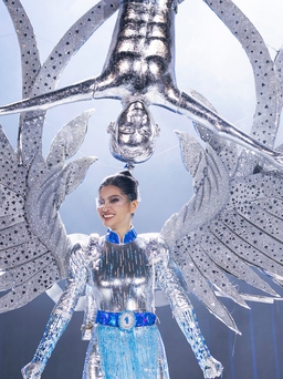 Quốc Cơ, Quốc Nghiệp thành cảm hứng trang phục dân tộc tại Miss Cosmo Vietnam