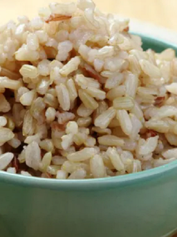 Người bị tiểu đường hạn chế ăn cơm gạo trắng, nên thay bằng gì?