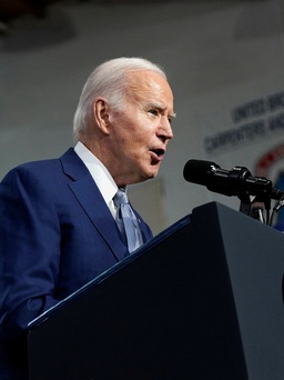 Tổng thống Biden hé lộ dự án đường sắt cao tốc đầu tiên tại Mỹ
