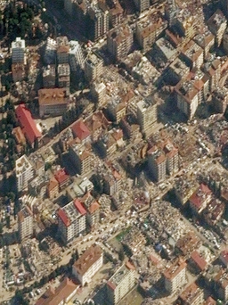 Ảnh trước và sau cho thấy mức độ tàn phá của động đất ở Thổ Nhĩ Kỳ