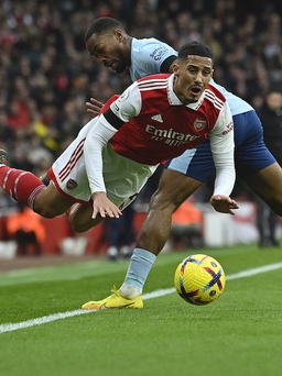 Ngoại hạng Anh: Arsenal hụt bước trước Brentford trên sân nhà