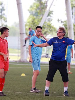 Các cầu thủ cần tranh thủ ghi điểm với tân HLV trưởng đội tuyển Việt Nam