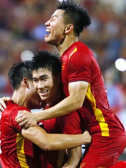 Chủ nhà SEA Games 32 bất ngờ 'quay xe' với cầu thủ U.23 Việt Nam quá tuổi