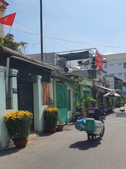 Người dân được cấp sổ đỏ sau hàng chục năm chờ đợi