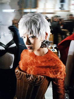 Châu Bùi cá tính trong thiết kế của Phan Đăng Hoàng tại Milan Fashion Week 2023