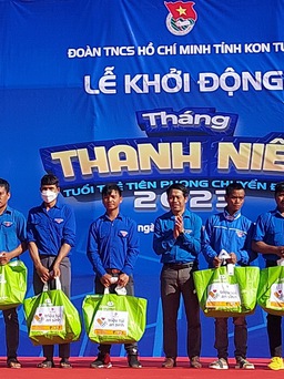 Thanh niên các dân tộc ở Kon Tum tham gia tích cực công cuộc chuyển đổi số