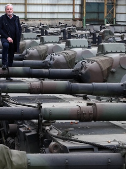 Nhà kho chứa đầy xe tăng Leopard, vì sao Bỉ không chuyển cho Ukraine?