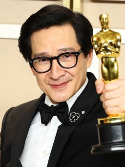 Hành trình chinh phục tượng vàng Oscar của Quan Kế Huy