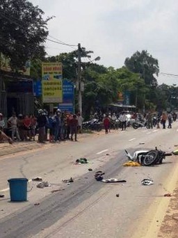 Tai nạn ở Quảng Nam: Xe máy va chạm xe đầu kéo, 2 người tử vong