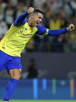 Cristiano Ronaldo lần đầu tiên ghi bàn bằng sút phạt trong năm 2023
