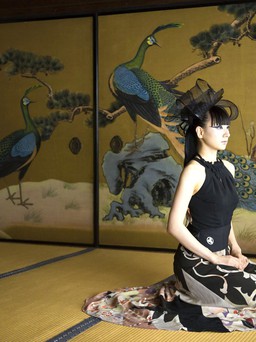 Nhà thiết kế hàng đầu Nhật Bản Kobayashi Eiko làm show kimono - áo dài