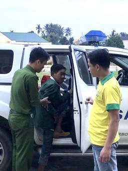 Quảng Ngãi: Công an đưa người tâm thần đi lạc về với gia đình ở Quảng Nam