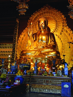 Đặc sắc ngôi chùa nhiều kỷ lục nhất Việt Nam