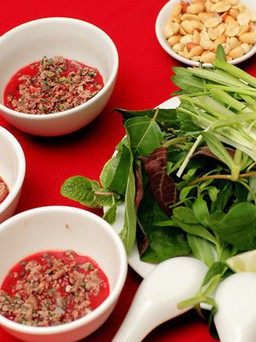 Báo nước ngoài khuyên du khách cẩn trọng ăn uống những thứ này ở Việt Nam