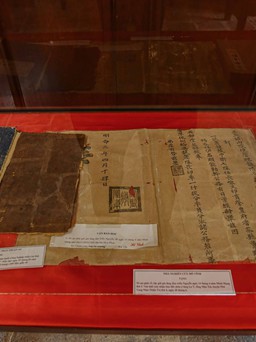 Đến Tàng Thơ Lâu để khám phá nhiều tài liệu quý triều Nguyễn