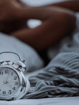 Thiếu ngủ làm tăng mỡ bụng như thế nào?