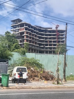 Yêu cầu xử lý dứt điểm khách sạn 12 tầng xây dựng trái phép tại Phú Quốc