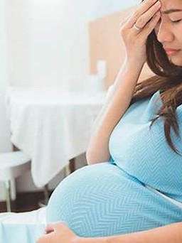 Chuyện lạ: Cô gái đang mang bầu bất ngờ... thụ thai