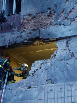 Kyiv hứng đợt không kích lớn nhất tháng 5, Nga siết biên giới