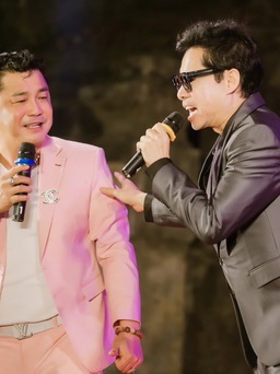 Lý Hùng song ca cùng Ngọc Sơn khiến khán giả thích thú