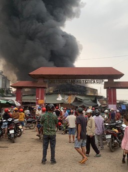 Đắk Lắk: Cháy lớn tại chợ huyện Ea Súp thiêu sạch tài sản nhiều tiểu thương