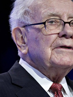 Tỉ phú Warren Buffet ví AI với việc chế tạo bom nguyên tử
