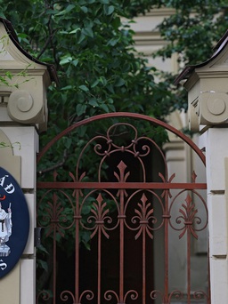Nga dọa đáp trả sau khi Iceland đóng cửa đại sứ quán ở Moscow