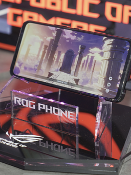 FPT Shop mở bán sớm mẫu smartphone Asus ROG Phone 7 dành cho game thủ