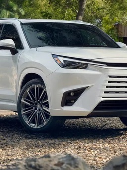 Lexus TX 2024 thế hệ đầu tiên lộ diện