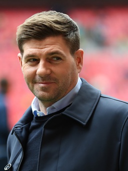 HLV Steven Gerrard bất ngờ được đội bóng ở Ả Rập Xê Út tiếp cận