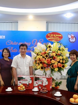 Lãnh đạo tỉnh Hải Dương và Bộ GD-ĐT chúc mừng Báo Thanh Niên nhân ngày 21.6