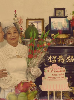 Tái hiện ký ức 50 năm trước: Chụp ảnh cưới cho ba mẹ đã vào tuổi U.90