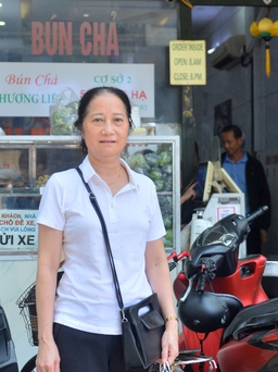 Tranh cãi 2 quán bún chả Hà Nội vào danh sách Michelin Guide, chủ quán nói gì?