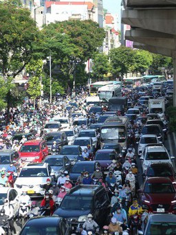 Lãnh đạo Sở GTVT Hà Nội: 'Ùn tắc là khó tránh khỏi'