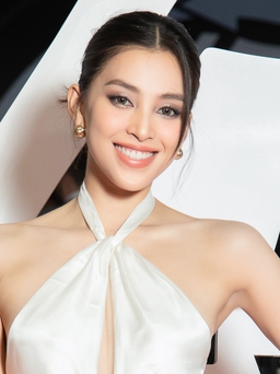 Hoa hậu Tiểu Vy khoe dáng nóng bỏng cùng H'Hen Niê, Lý Nhã Kỳ