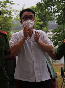Nghị án kéo dài vụ ông Trần Hùng bị cáo buộc nhận hối lộ 300 triệu đồng