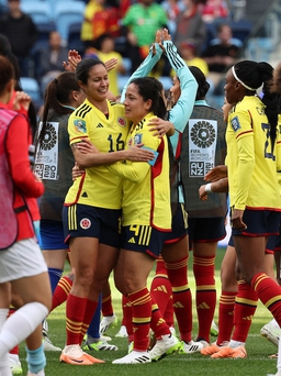 Đội nữ Hàn Quốc thất bại, cầu thủ từng bị ung thư ghi bàn cho Colombia