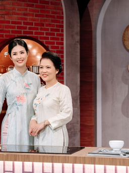 Hoa hậu Ngọc Hân tham gia gameshow 'Của ngon vật lạ'