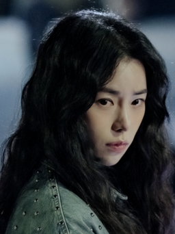 'Nữ hoàng cảnh nóng' Lim Ji Yeon tiếp tục biến hóa trong phim mới