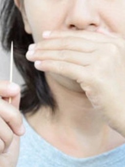 Vệ sinh răng miệng: Bạn dùng tăm xỉa răng hay chỉ nha khoa?