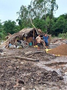 Lốc xoáy tại Bạc Liêu làm 1 người tử vong, 59 căn nhà sập và tốc mái