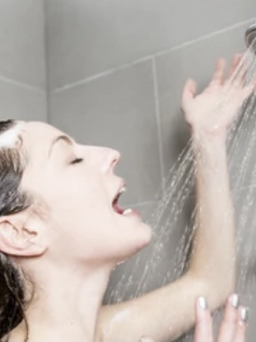 Tắm nước lạnh mang lại nhiều lợi ích