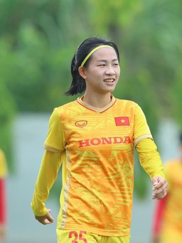 Nguyễn Thị Thúy Hằng: 'Quân bài tẩy' đáng gờm của đội tuyển nữ Việt Nam