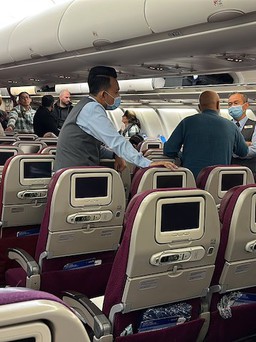 Hành khách gây rối khiến máy bay quay đầu về Sydney, 32 chuyến bay khác bị hủy