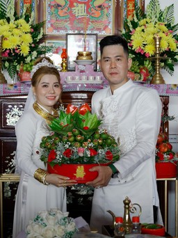 Thực hư clip đang đám cưới ở miền Tây thì cúp điện, chú rể Đài Loan… 'quyết phát một'