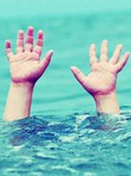 Tạm giữ giáo viên dạy bơi trường quốc tế thiếu trách nhiệm khiến học sinh đuối nước
