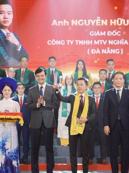 Nghĩa Nguyễn - cậu bé học lớp 8 đến 'Doanh nhân trẻ khởi nghiệp xuất sắc 2023'